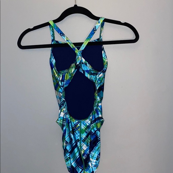 Women’s Speedo performance swimsuit - Picture 3 of 7